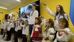 Potret Anak-anak Ukraina Kembali Sekolah di Tengah Serangan Rusia