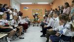 Potret Anak-anak Ukraina Kembali Sekolah di Tengah Serangan Rusia