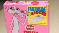 Hadiah dalam serial bertema Pink Panther ini begitu digilai oleh penggemarnya. Saking langkanya harga sekotak sereal tersebut terjual hingga Rp 32 juta. Foto: Oaquip
