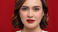 Shandy Aulia jadi perhatian karena sampai menyewa MUA untuk mendadaninya sebelum foto untuk KTP. Totalitas banget kan. Foto: Instagram @shandyaulia