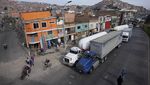 Sopir Truk di Kolombia Blokir Jalan, Protes BBM Mahal!