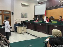Suami Jual Istri Sambil Bawa Anak di Mojokerto Divonis 3 Tahun 10 Bulan Bui