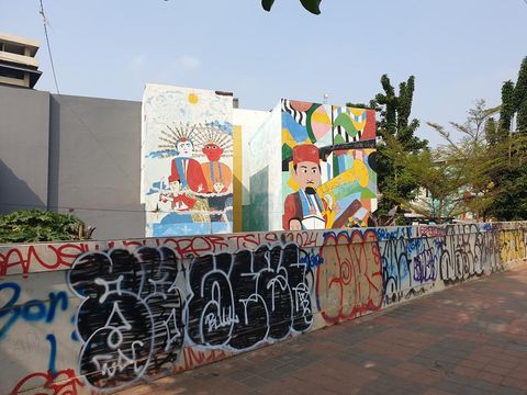 Tampak Depan Kampung Gembira Gembrong