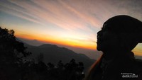 Sunrise di Puncak Sikunir Dieng, Jawa Tengah.