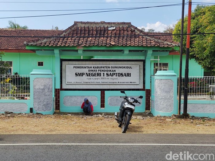 Suasana SMPN 1 Saptosari, Gunungkidul, Rabu (4/9/2024).