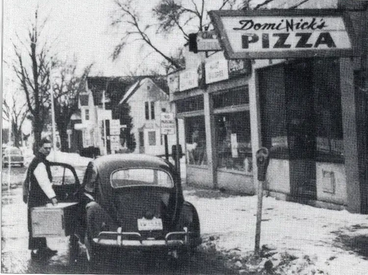 10 Foto Jadul Gerai Pertama Restoran Cepat Saji Ternama di Dunia