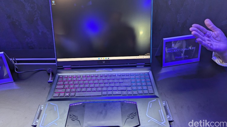 Acer Project DualPlay