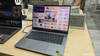 Berikutnya ada Swift Go 14 AI, laptop pertama dari Acer yang menggunakan prosesor Qualcomm Snapdragon X Plus dengan NPU yang menawarkan performa AI hingga 45 TOPS. Foto: Virgina Maulita Putri/detikINET