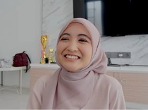 Arafah Kena Omel Tetangga, Begini Aturan Parkir Mobil di Perumahan