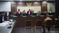 Hakim Agung nonaktif Gazalba Saleh menjalani sidang kasus gratifikasi dan tindak pidana pencucian uang (TPPU) di Pengadilan Tipikor Jakarta, Kamis (5/9/2024).  