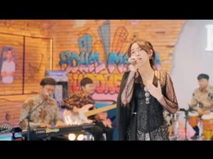 Happy Asmara Trending Nyanyikan Lagu Pujaningsih, Ini Liriknya!