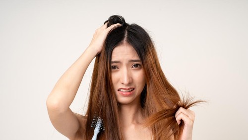 Ilustrasi wanita rambut kering