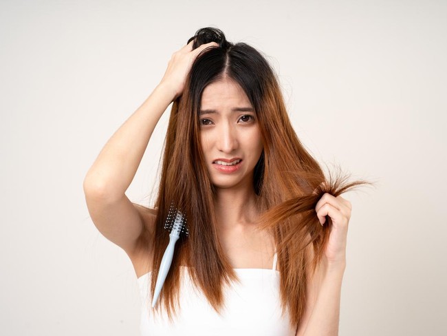 Ilustrasi wanita rambut kering