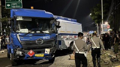 Begini Kondisi Truk Tangki Usai Kecelakaan Maut di Jakut