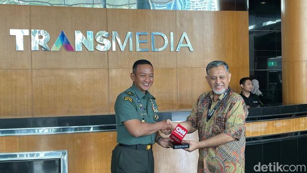 Kadispenad Brigjen Wahyu Yudhayana berkunjung ke Transmedia