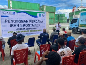 Program KALAMO dari Trenggono Kirim 13,3 Ton Ikan Segar dari Biak ke Jawa