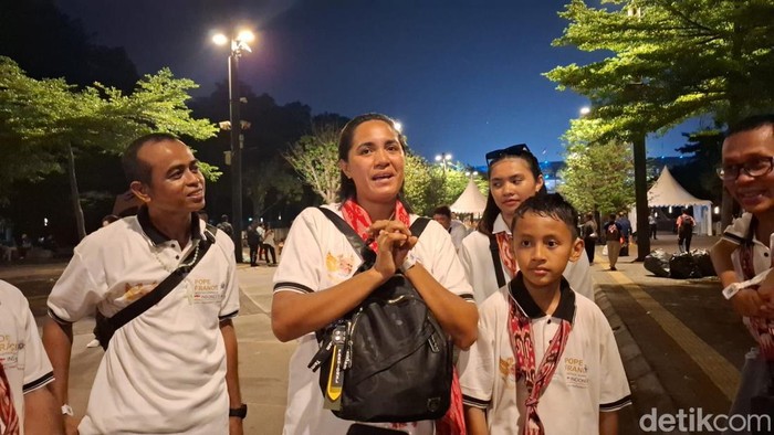 Laurencia (37) (tengah) (Belia/detikcom).