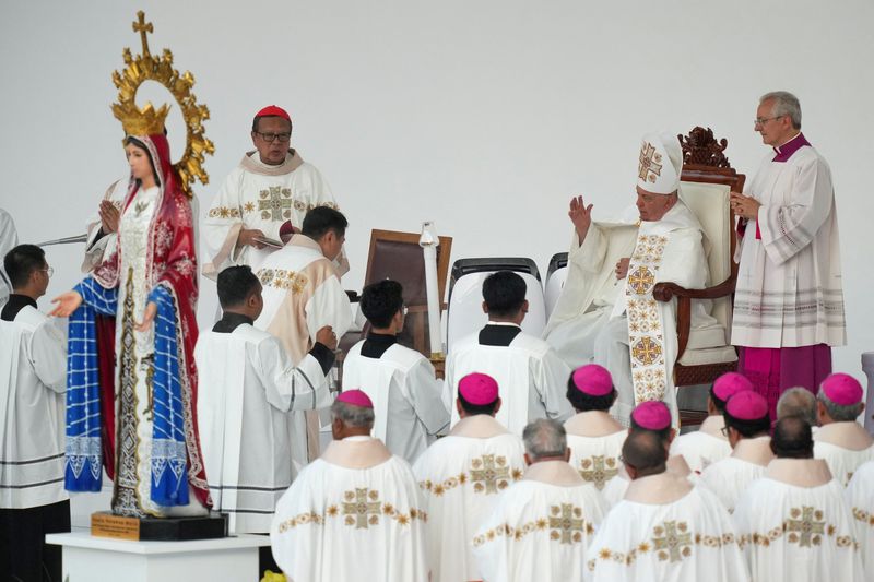 Pope Francis leads the holy mass at Gelora Bung Karno Stadium in Jakarta, Indonesia September 5, 2024.     Dita Alangkara/Pool via REUTERS