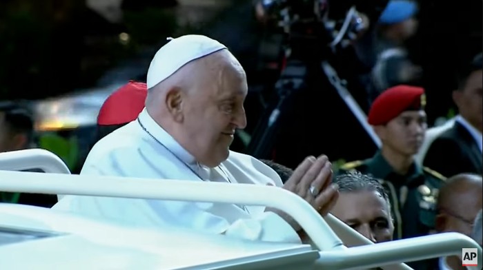 Popemobile Paus Fransiskus.