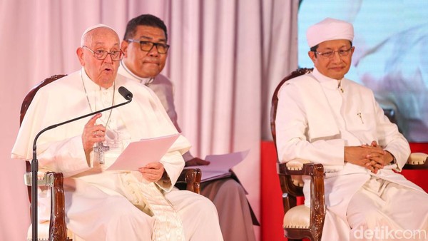 Potret Paus Fransiskus Dialog Bareng Pemuka Lintas Agama di Istiqlal