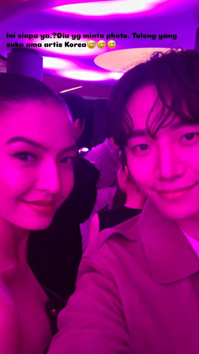 Artis Korea Selatan lain yang ‘hangout’ dengan aktor dan personel 2PM, Lee Junho. Dalam postingan, Raline menyebut jika pemain ‘Red Sleeve’ tersebut memintanya foto bareng. Foto: Instagram Raline Shah