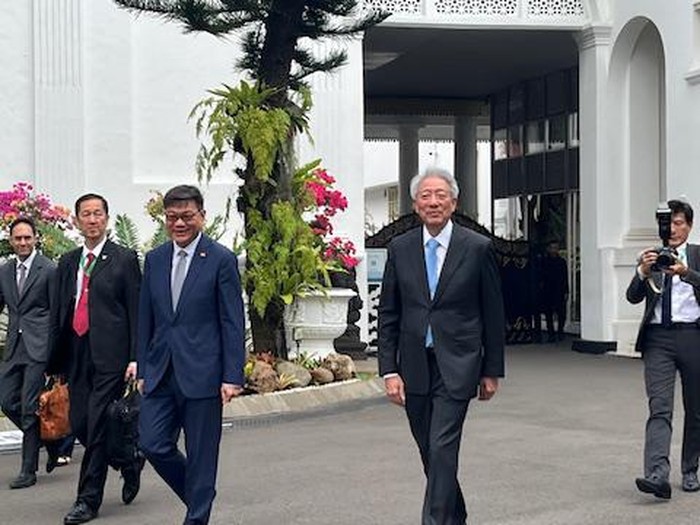 Senior Minister and Coordinating Minister for National Security Singapura, Teo Chee Hean di Istana Negara