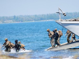 Melihat Latihan Gabungan 4 Negara di Pantai Banongan Situbondo