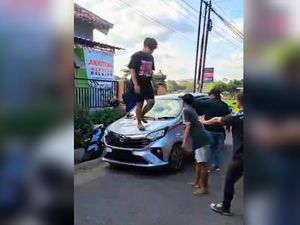 Viral Massa Kepruk Sigra Pakai Batu di Kebumen, Ternyata Ini Penyebabnya