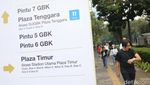 Umat Katolik Berdatangan ke GBK untuk Misa Akbar Paus Fransiskus