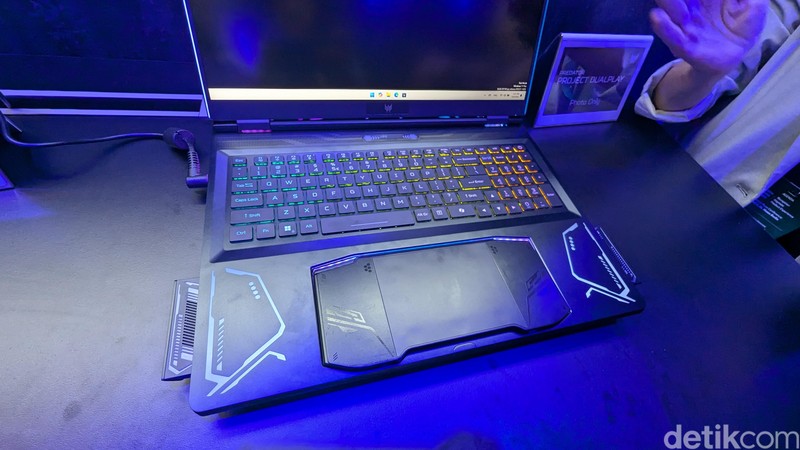 Acer Project DualPlay