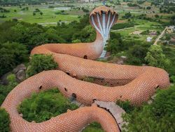 Foto Bangunan Unik dan Aneh Bikin Tercengang
