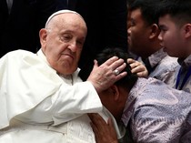 Mengenang Kunjungan Paus Fransiskus ke Indonesia yang Penuh Kesederhanaan