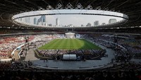 Acara puncak dalam lawatan Paus Fransiskus di Indonesia adalah memimpin misa akbar di Stadion Gelora Bung Karno. Misa ini dihadiri oleh 80.000 lebih Umat Katolik. (REUTERS/Yasuyoshi Chiba)