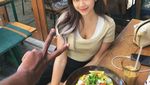 Momen Brisia Jodie Makan Kue Bareng JOnathan Alden hingga Kulineran di Korea