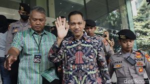 Ekspresi Nurul Ghufron Usai Dinyatakan Langgar Etik-Sanksi Potong Gaji