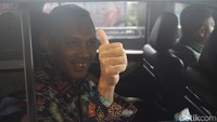 Ghufron disanksi pemotongan penghasilan yang diterima setiap bulan di KPK sebesar 20 persen selama 6 bulan.  