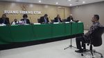 Ekspresi Nurul Ghufron Usai Dinyatakan Langgar Etik-Sanksi Potong Gaji