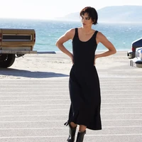 Kendall Jenner memperlihatkan transformasi gaya rambut yang mengejutkan di iklan Calvin Klein. Foto: Instagram/@calvinklein @kendalljenner