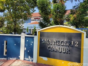 Guru Ngamuk gegara Senyum Siswa di Cianjur, Ini 6 Faktanya