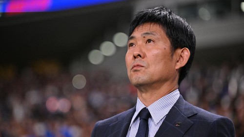 SAITAMA, JAPAN - SEPTEMBER 05: Japan head coach, Hajime Moriyasu looks on during the FIFA World Cup Asian 3rd Qualifier Group C match between Japan and China at Saitama Stadium on September 05, 2024 in Saitama, Japan. (Photo by Kenta Harada/Getty Images)