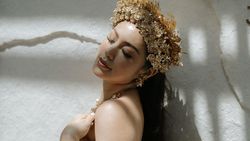 Jessica Iskandar Pamer Baby Bumb Pakai Baju Adat Bali Jessica Iskandar Pamer Baby Bumb Pakai Baju Adat Bali