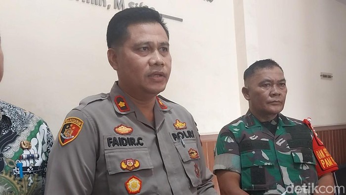 Kapolsek Patumbak Kompol Faidir saat konferensi pers. (Foto: Finta Rahyuni/detikSumut).