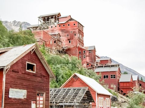 The Historic Kennecott mine, located in Interior Alaska is a must see for tourists. The copper mine shows the amazing work of past days. Abandoned, this mine is a must see for travelers to Alaska. Located in the Wrangle Mountains, it was a special view on this bright day
