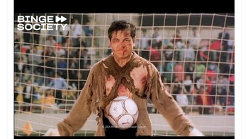 Meme Maarten Paes compang camping menahan gelombang serangan Arab Saudi. Foto: Twitter/X