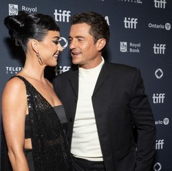 Putus dari Katy Perry, Orlando Bloom Siap Party