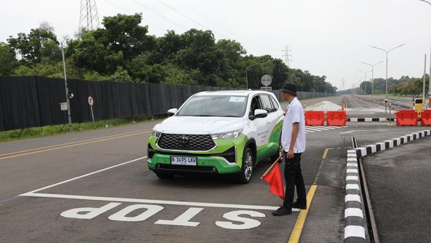 Pakar Ungkap Bioetanol Jadi Alternatif Kurangi Emisi Pakar Proses Konversi Biomassa Institut Teknologi Bandung (ITB) Ronny Purwadi menjelaskan kendaraan berbahan bakar bioetanol menjadi salah satu pilihan untuk membantu mengurangi emisi gas buang.