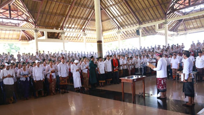 Pelantikan PPPK Klungkung angkatan 2023 di Balai Budaya Ida Dewa Agung Istri Kanya, Klungkung, Bali, beberapa waktu lalu. (Foto: Istimewa)