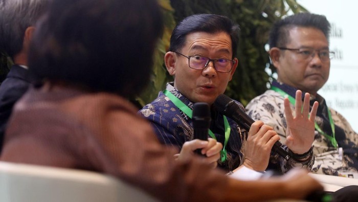 Utusan Khusus Presiden Republik Indonesia untuk Pendanaan Iklim Mari Elka Pangestu berbicara sebelum peluncuran The Indonesia Climate and Growth Dialogue saat ISF 2024 di Jakarta Convention Center (JCC) Senayan, Jakarta, Jumat (6/9/2024). ANTARA FOTO/Aditya Pradana Putra/foc.
