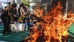 Kejari Ternate Bakar Barang Bukti Narkoba