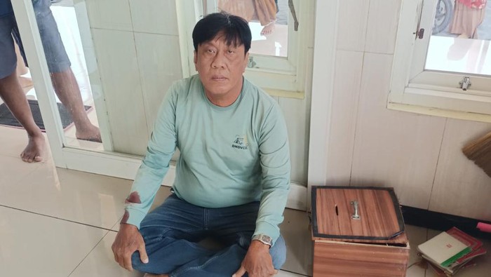 pencurian kotak amal di mojokerto